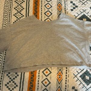 Women’s grey Forever 21 cropped t-shirt. So cute and so comfy.